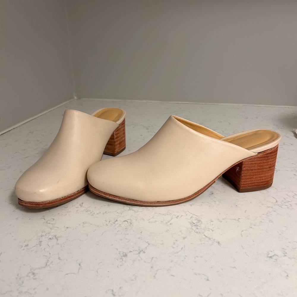 Nisolo Cream Leather Mules with Wooden Heel